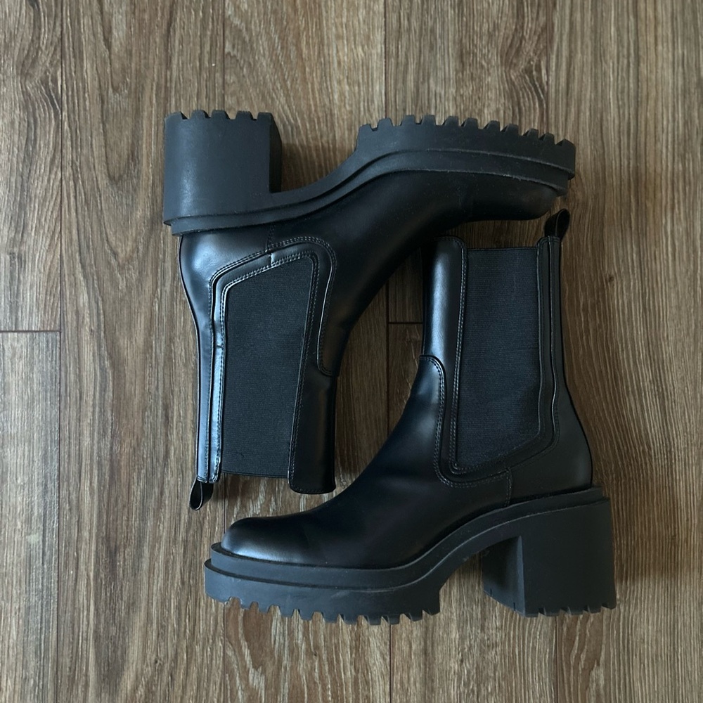 Zara Black Chunky Heeled Boots